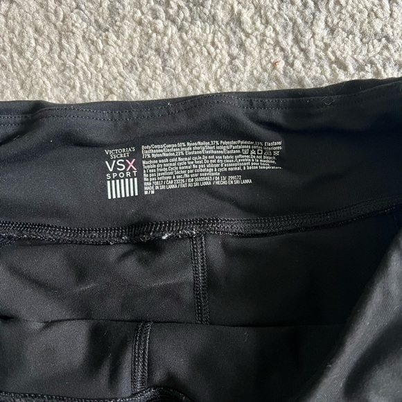 Victoria’s Secret Sport Running shorts with compression layer - Picture 4 of 5